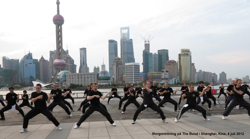 Morning training on The Bund in Shanghai, China, 2012-07-04